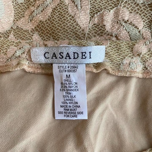 Casadei Asymmetrical Cream Lace Skirt - Picture 4 of 4